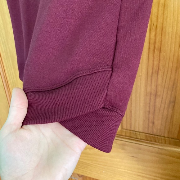 Women’s size small Danskin burgundy/maroon gently used short sleeved top - Picture 2 of 9